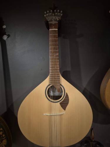 Portuguese Guitar